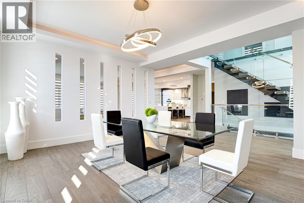 685 Meadowsweet Avenue, Waterloo, ON - Indoor Photo Showing Dining Room