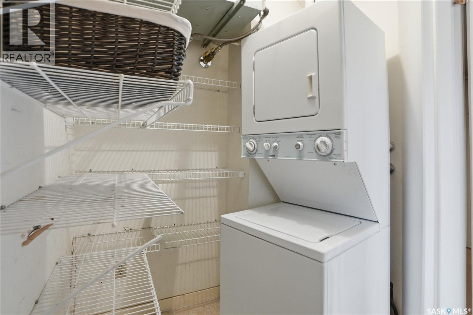 540 424 Spadina Crescent E, Saskatoon, SK - Indoor Photo Showing Laundry Room