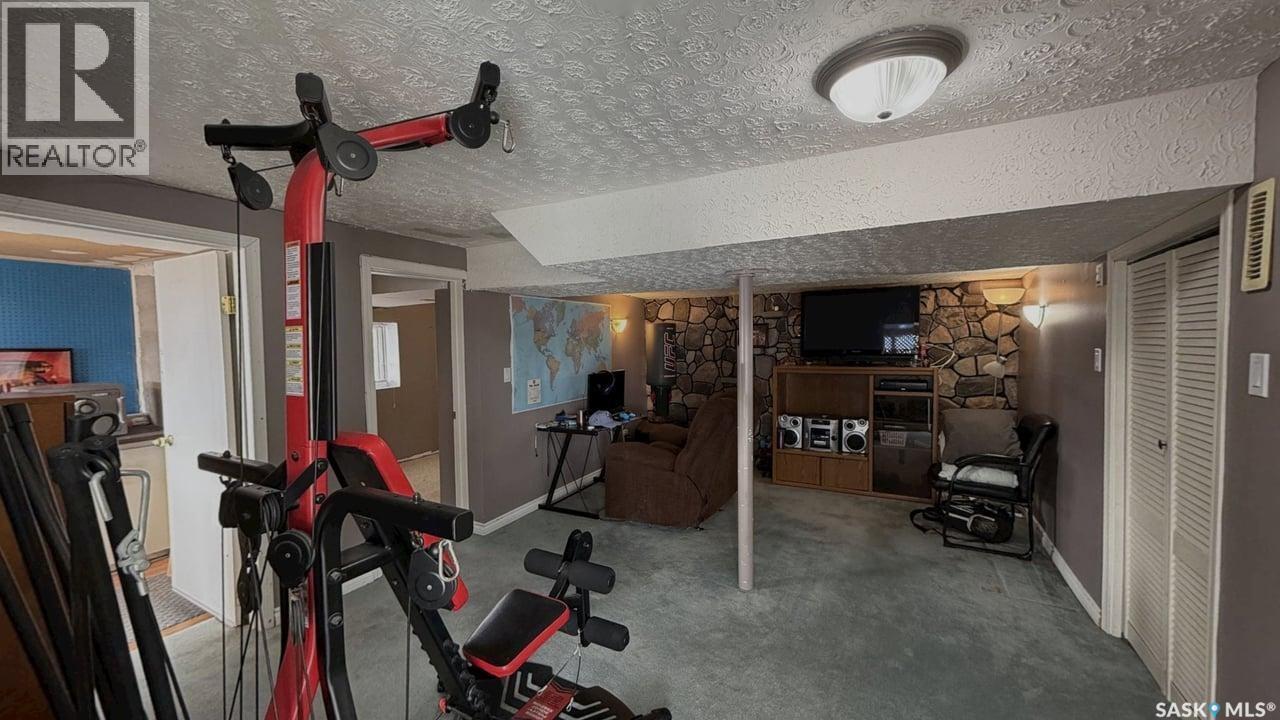 400 Hillcrest Avenue, Saskatchewan Beach, SK - Indoor Photo Showing Other Room