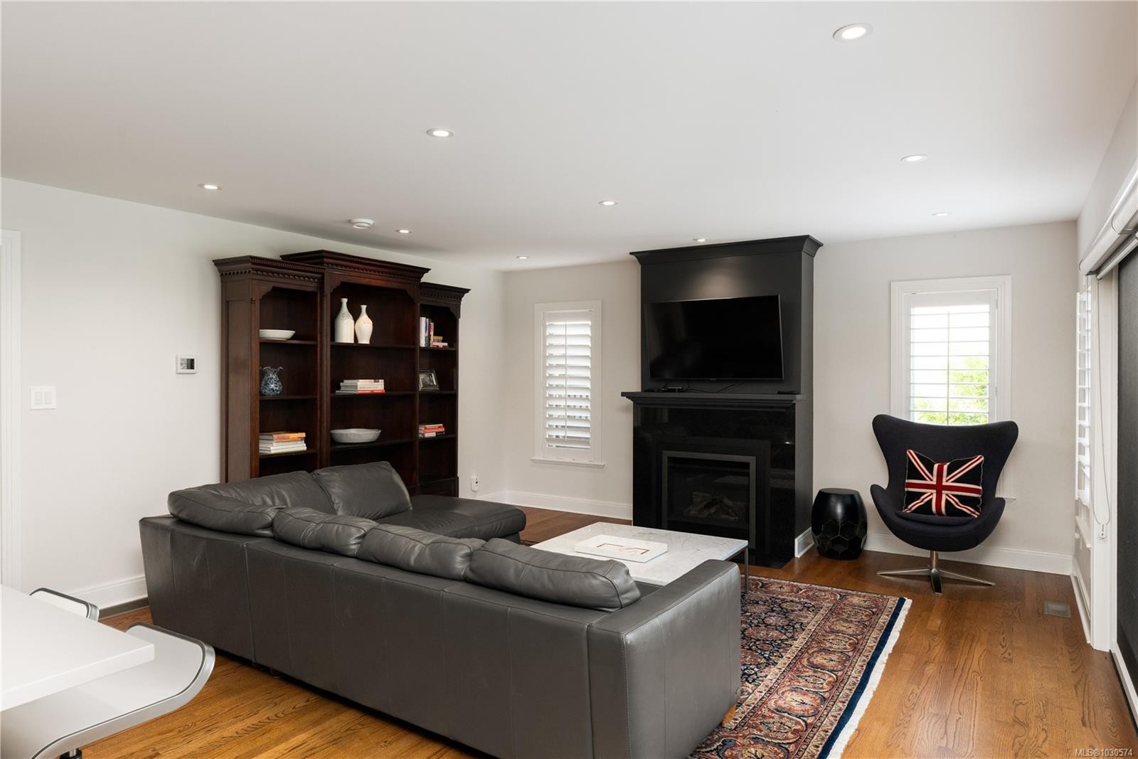 683 Mountjoy Ave, Oak Bay, BC