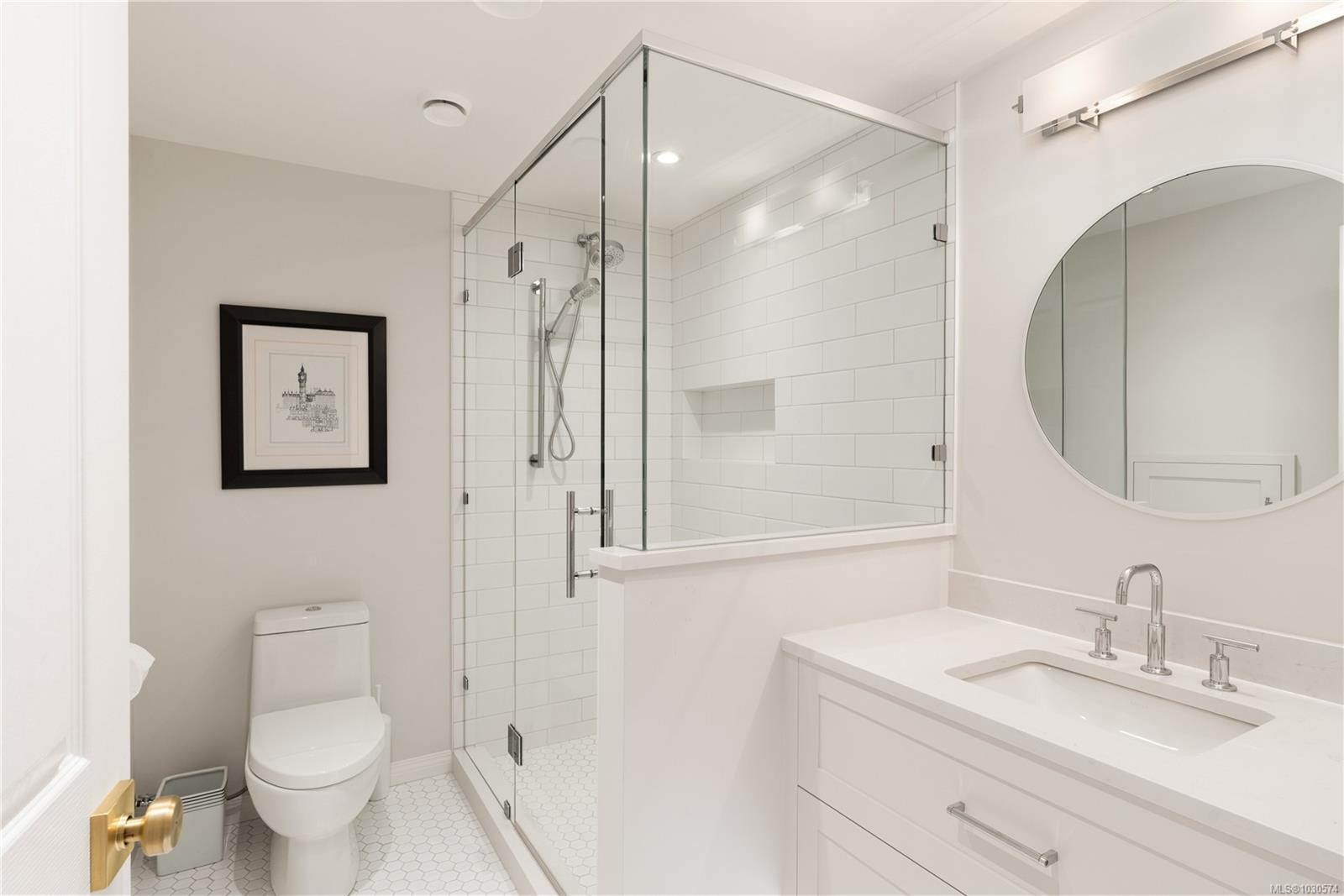683 Mountjoy Ave, Oak Bay, BC