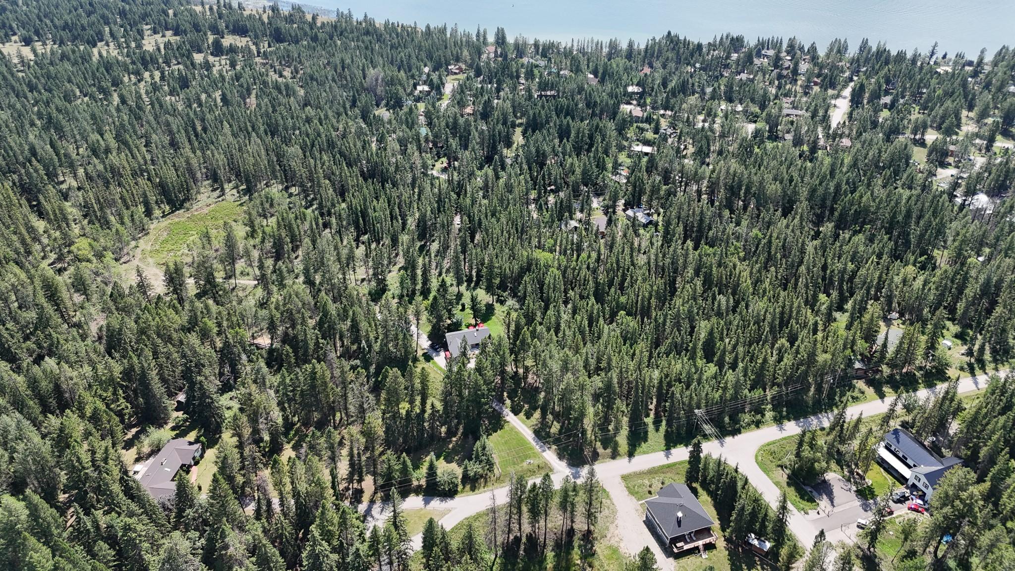 Lake Road, Windermere, BC