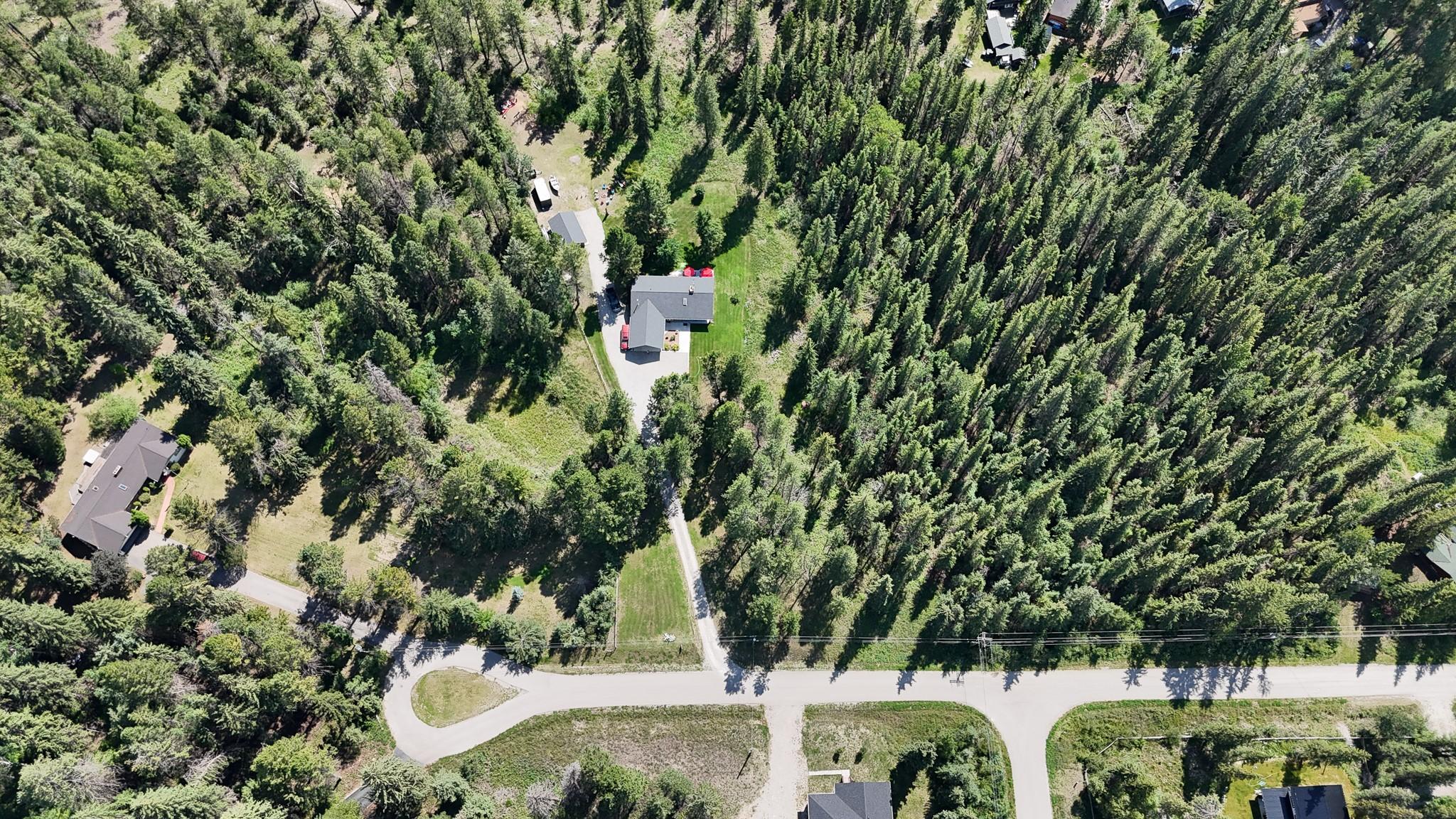 Lake Road, Windermere, BC