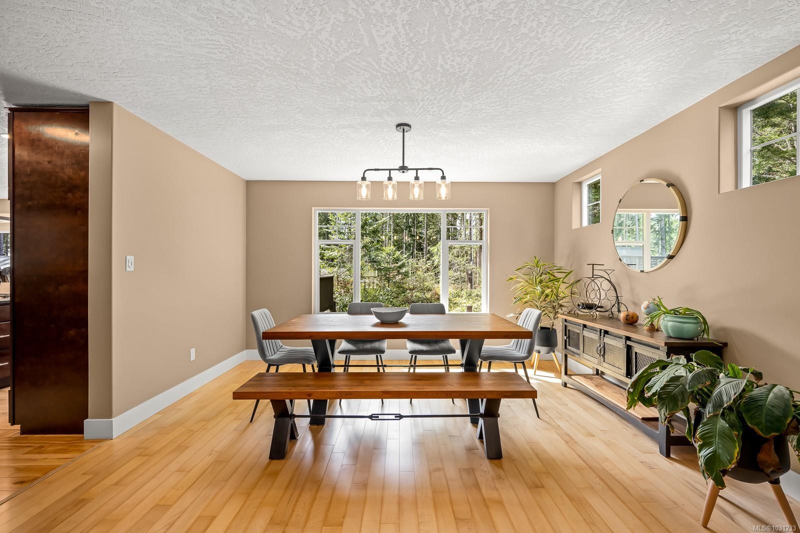 580 Brent Rd, Comox, BC