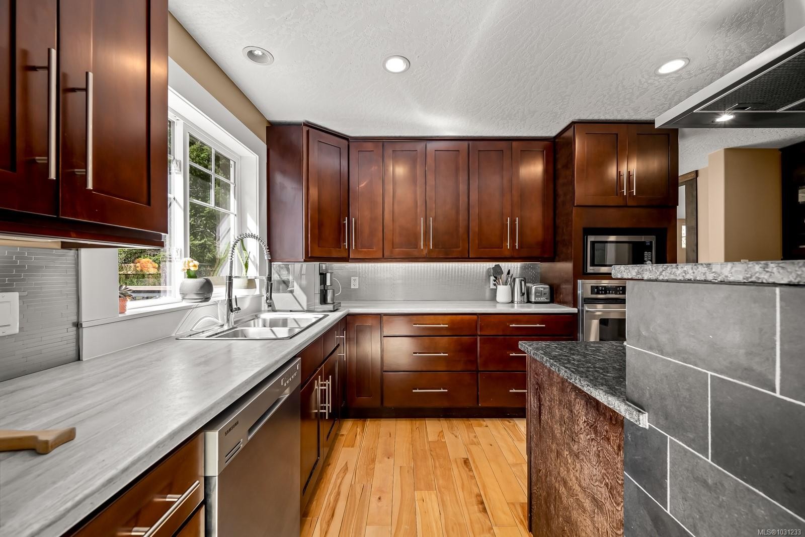 580 Brent Rd, Comox, BC