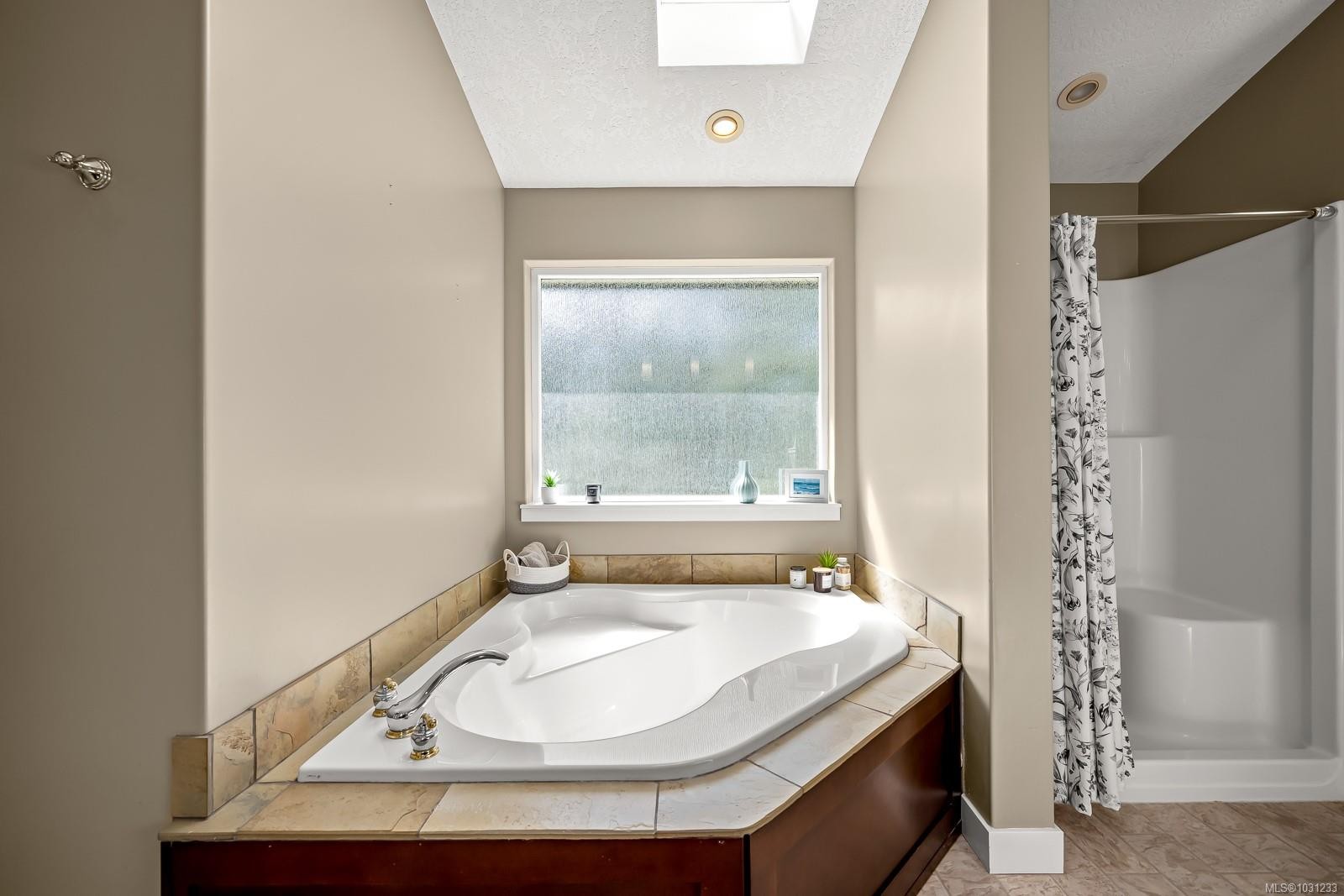 580 Brent Rd, Comox, BC