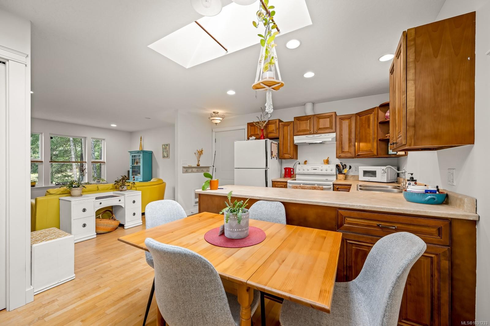 580 Brent Rd, Comox, BC