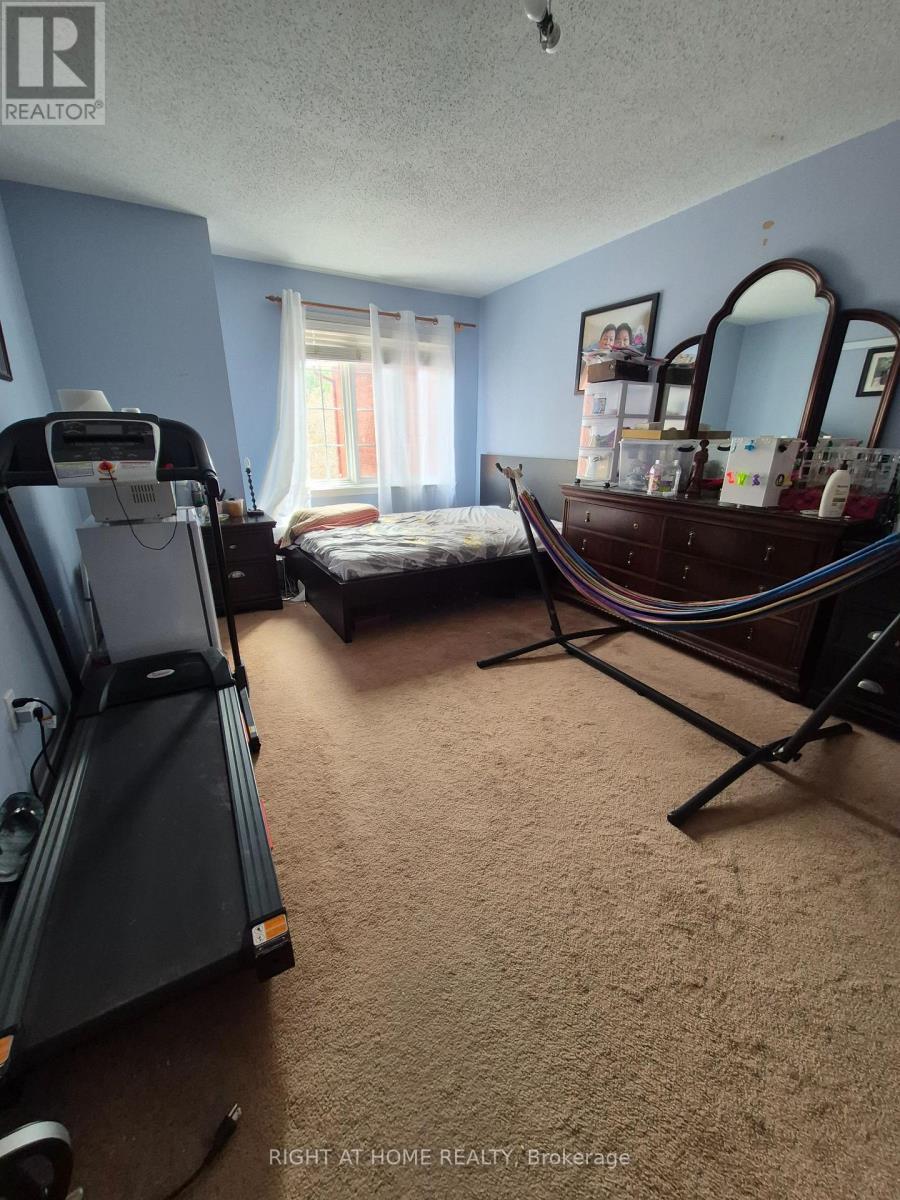 second bedroom - 85 Margrave Avenue, Ottawa, ON - Indoor Photo Showing Gym Room