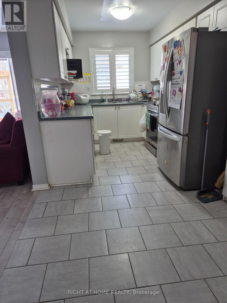 kitchen - 85 Margrave Avenue, Ottawa, ON - Indoor Photo Showing Other Room