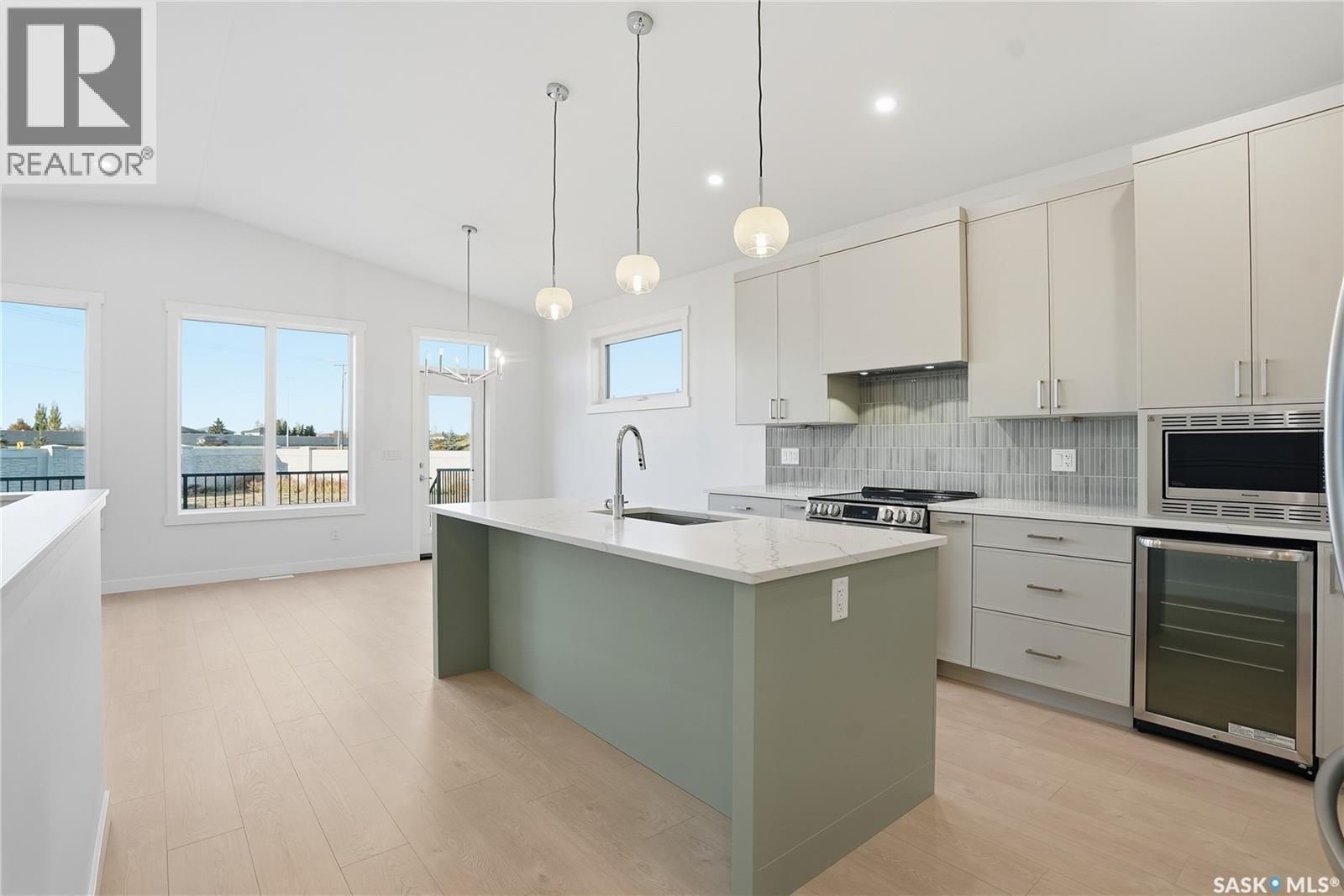 151 Nazarali Way, Saskatoon, SK - Indoor Photo Showing Kitchen With Upgraded Kitchen