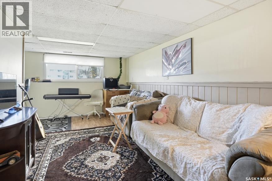 138 - 140 Clancy Drive, Saskatoon, SK