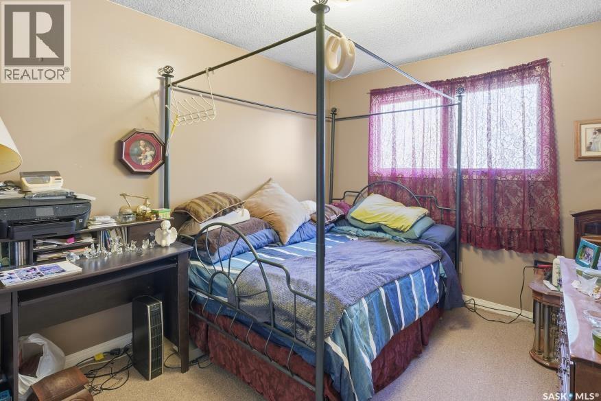 138 - 140 Clancy Drive, Saskatoon, SK