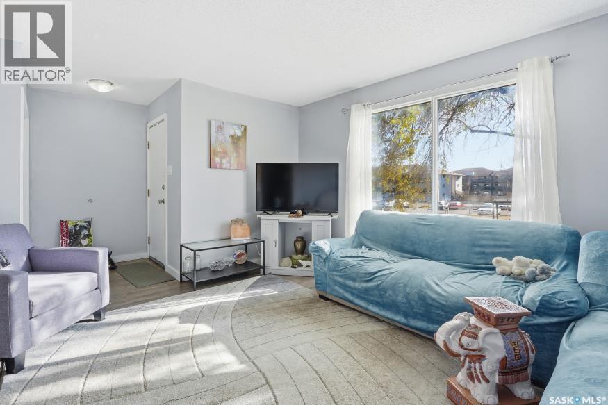 138 - 140 Clancy Drive, Saskatoon, SK