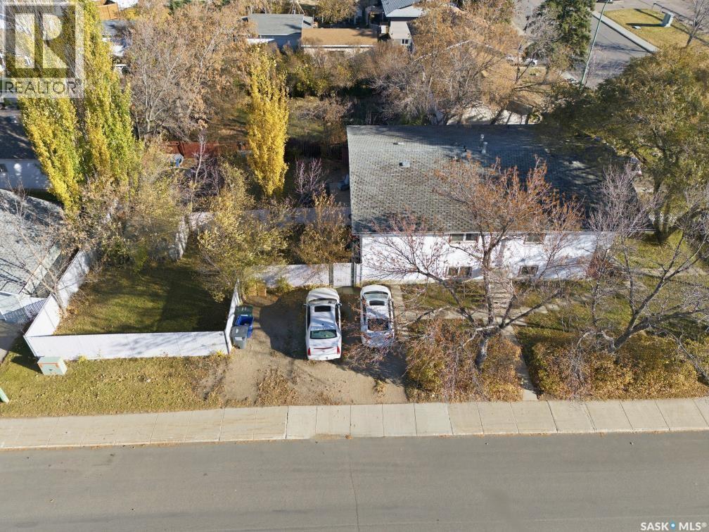 138 - 140 Clancy Drive, Saskatoon, SK