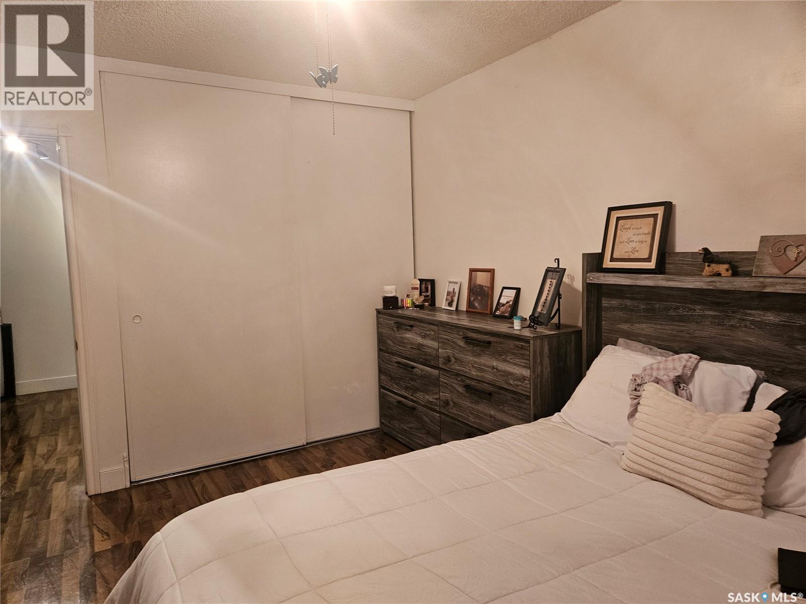 5 1292 Gordon Road, Moose Jaw, SK - Indoor Photo Showing Bedroom