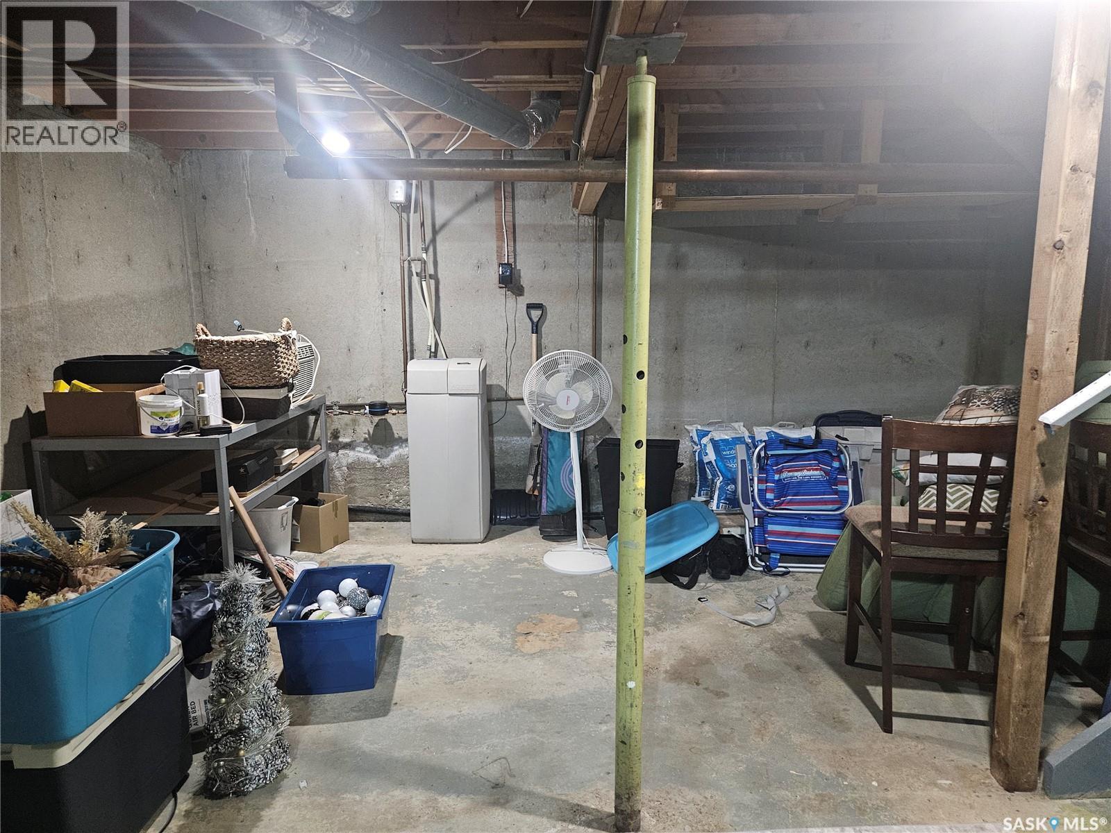 5 1292 Gordon Road, Moose Jaw, SK - Indoor Photo Showing Basement
