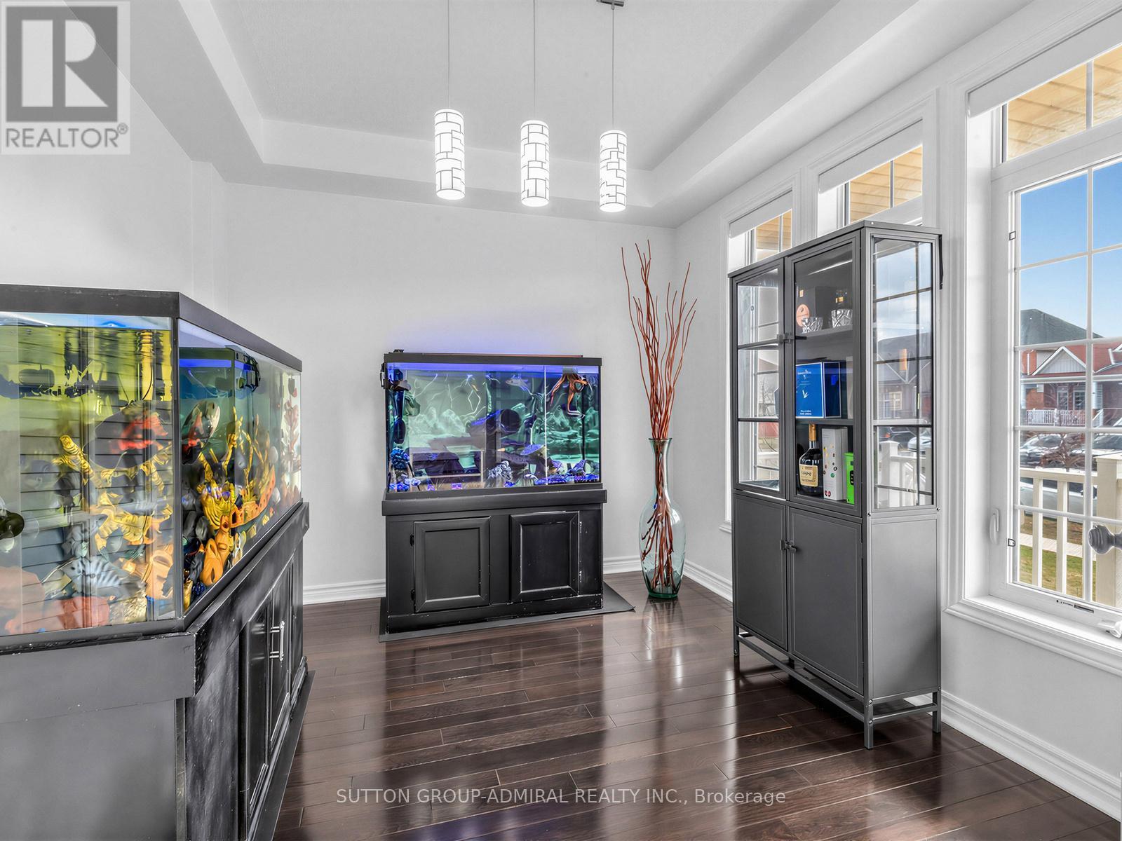 96 Mount Crescent, Essa, ON - Indoor Photo Showing Other Room