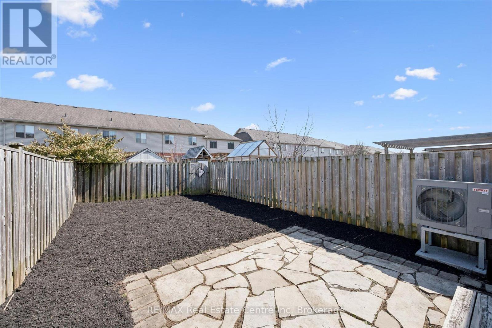 93 Washburn Drive, Guelph (Grange Road), ON - Outdoor