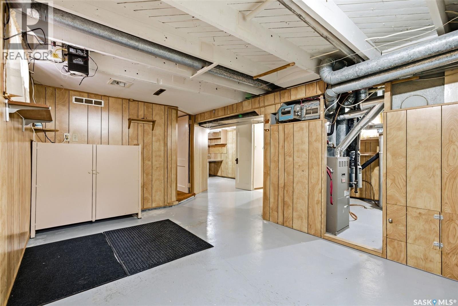 1921 Atkinson Street, Regina, SK - Indoor