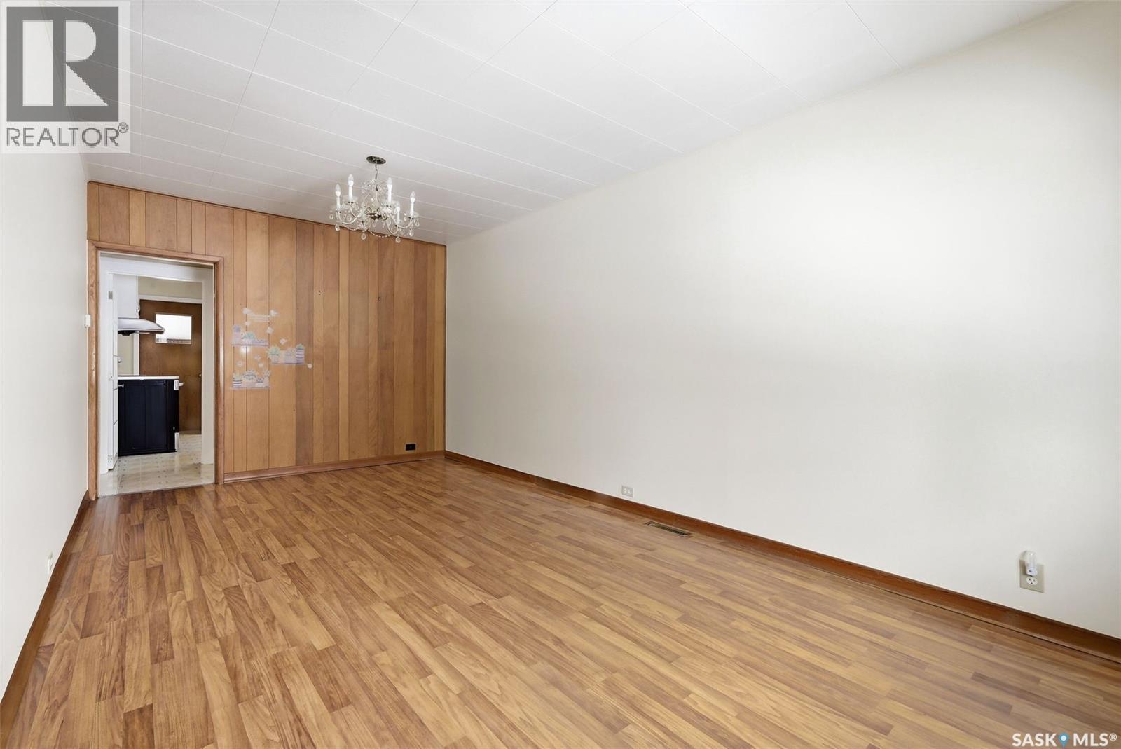 1921 Atkinson Street, Regina, SK - Indoor Photo Showing Other Room