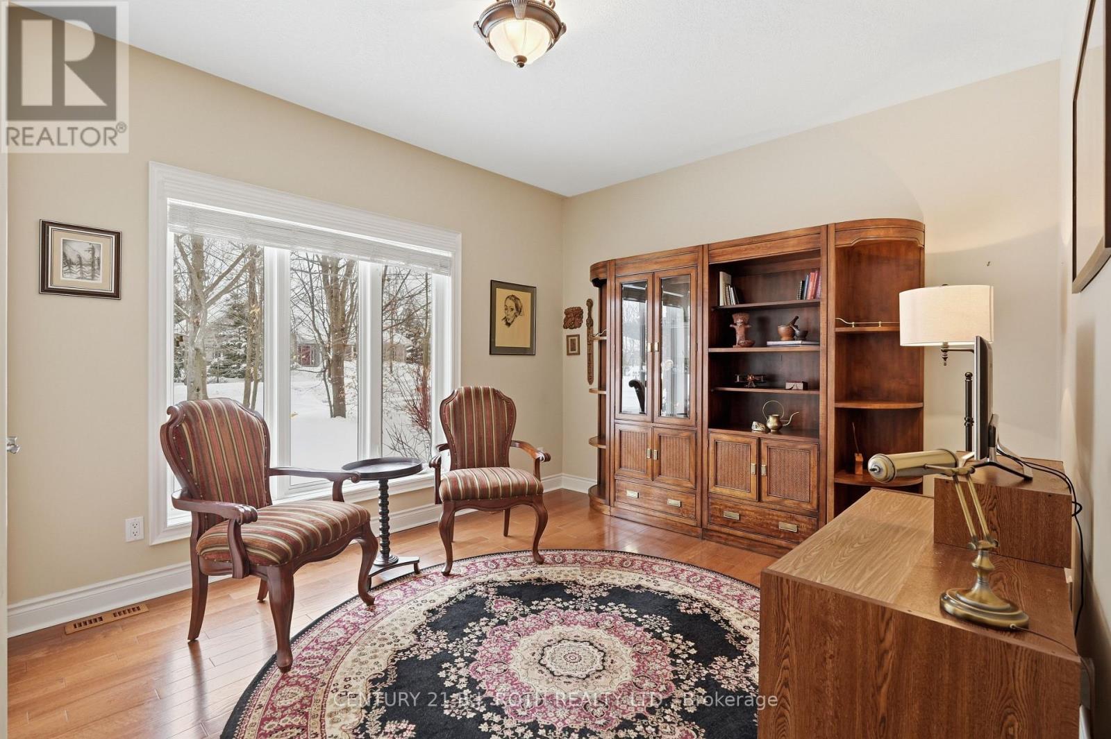 6 Lloyd Cook Drive E, Springwater, ON - Indoor