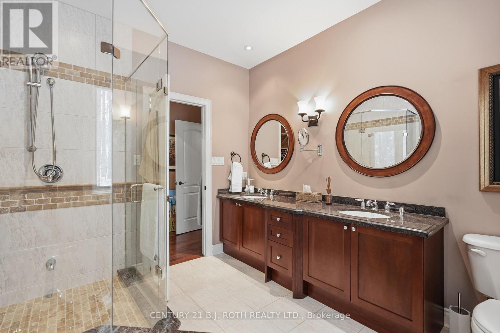 6 Lloyd Cook Drive E, Springwater, ON - Indoor Photo Showing Bathroom