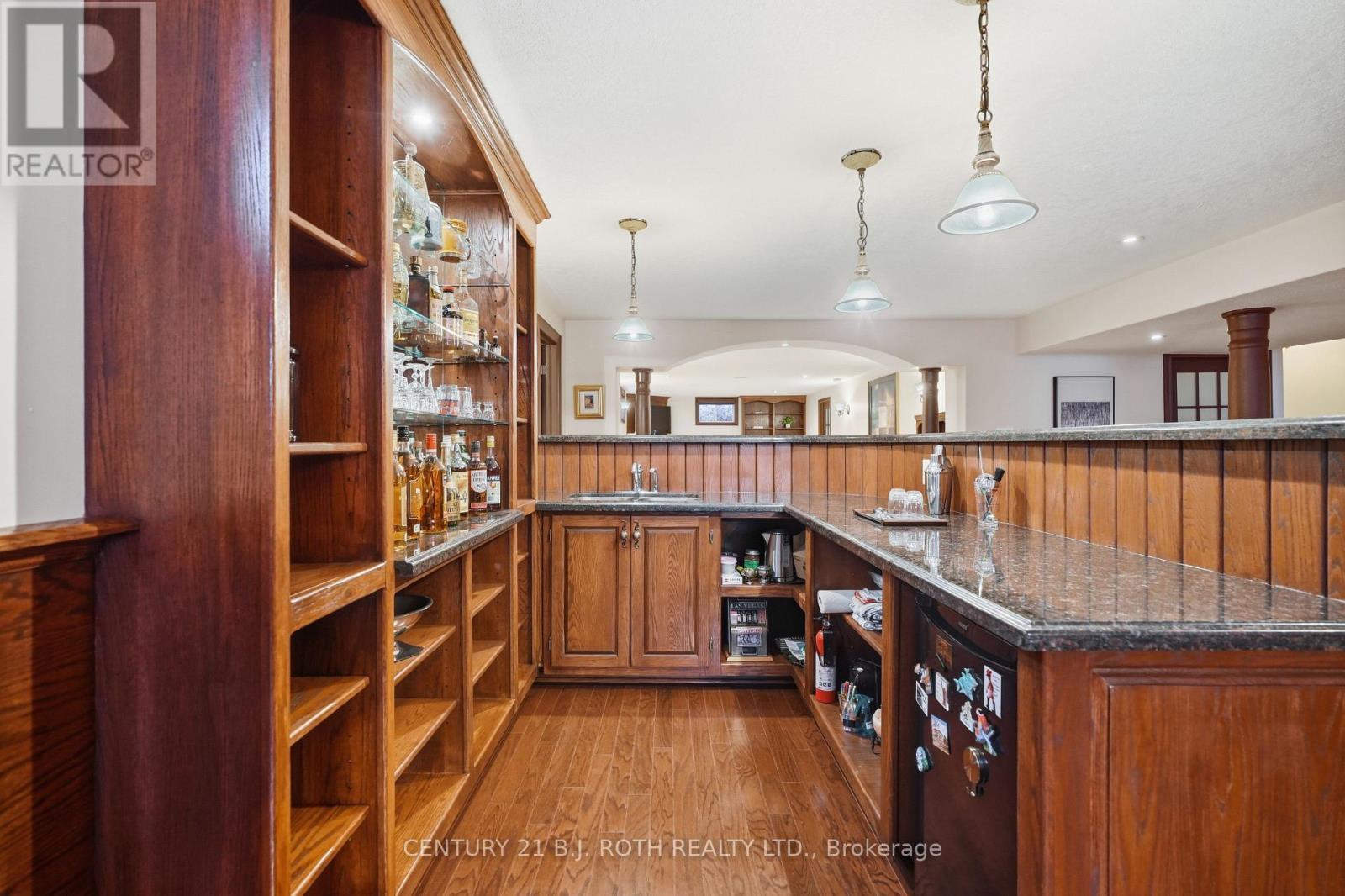 6 Lloyd Cook Drive E, Springwater, ON - Indoor