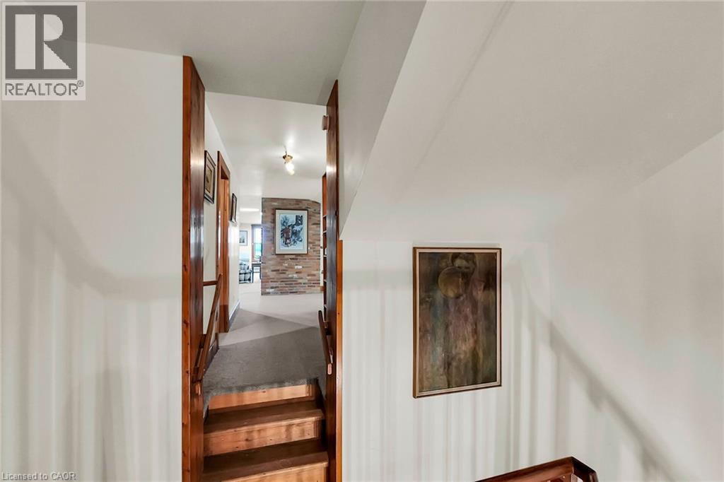 View of stairs - 2432 Seburn Road, Fonthill, ON - Indoor Photo Showing Other Room
