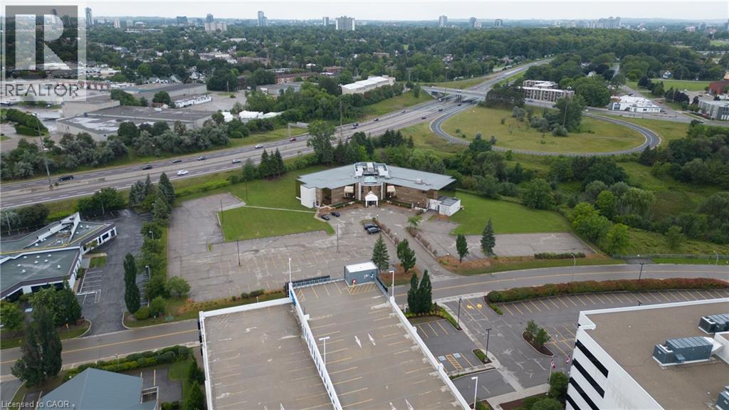 575 Riverbend Drive, Kitchener, ON