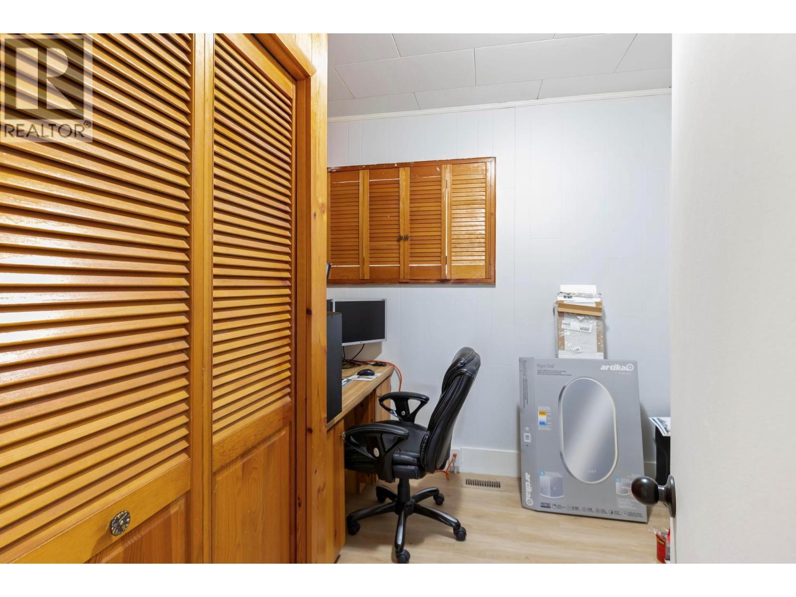 590 Brenda Road, Kelowna, BC - Indoor