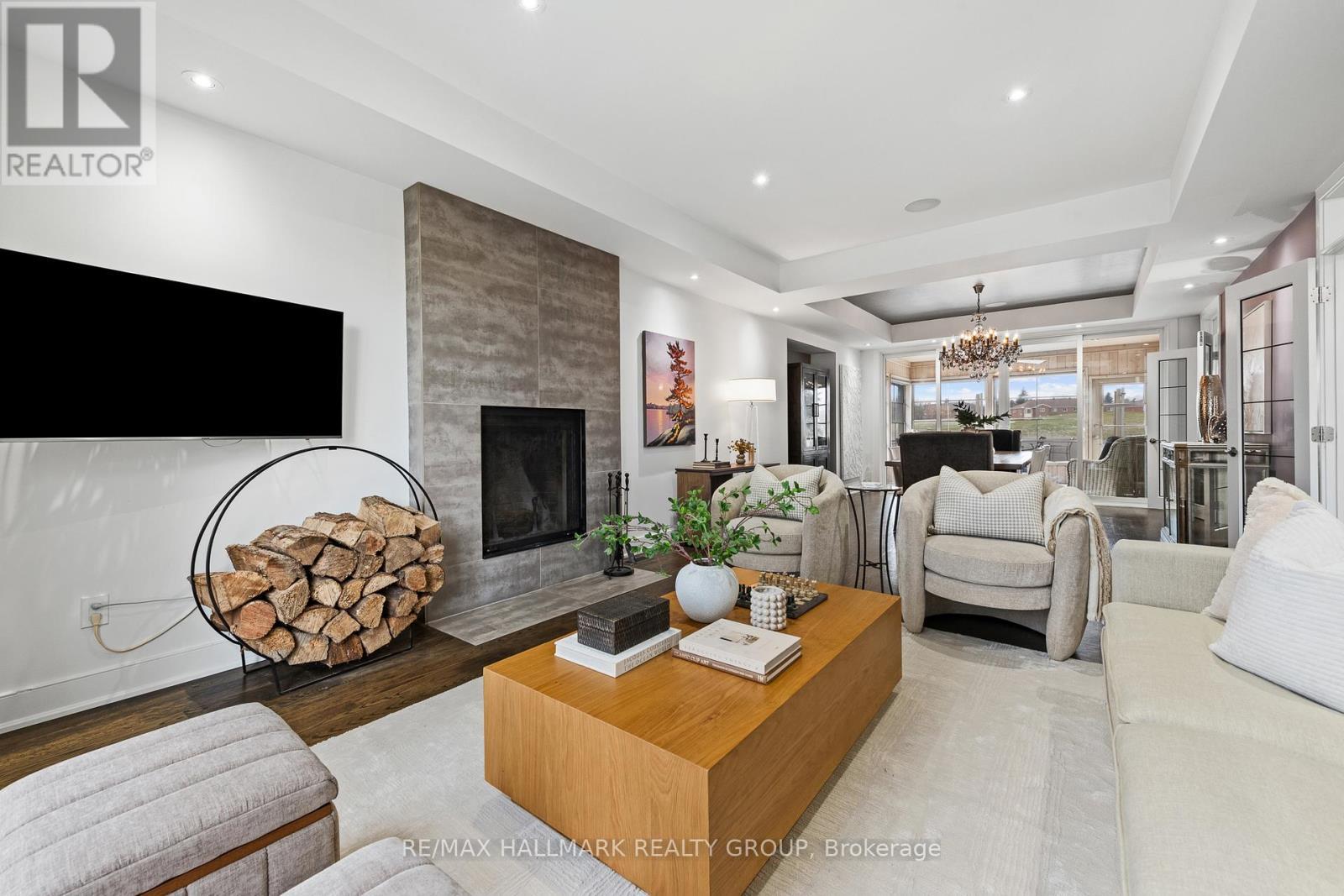 91 Shaughnessy Crescent, Ottawa, ON - Indoor Photo Showing Living Room With Fireplace