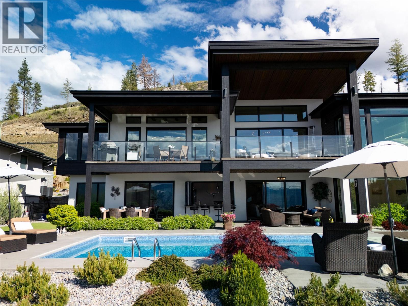 5650 The Edge Place Unit# 111, Kelowna, BC - Outdoor With In Ground Pool With Deck Patio Veranda