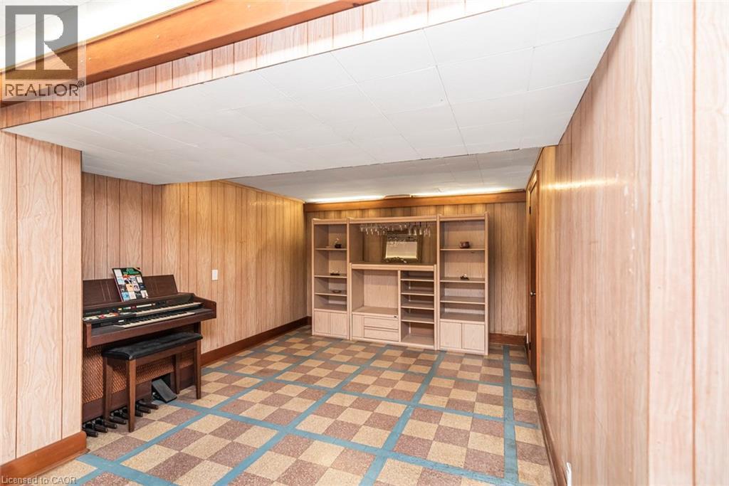 124 Broker Drive, Hamilton, ON - Indoor Photo Showing Other Room