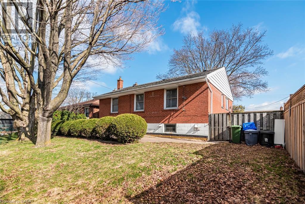 124 Broker Drive, Hamilton, ON - Outdoor