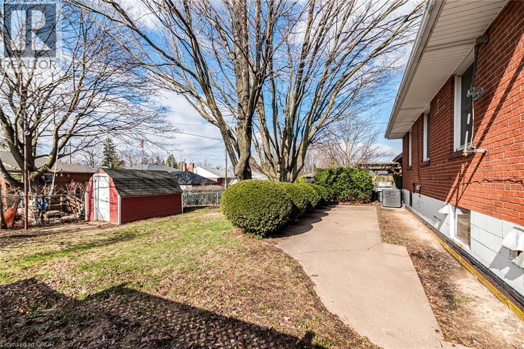 124 Broker Drive, Hamilton, ON - Outdoor