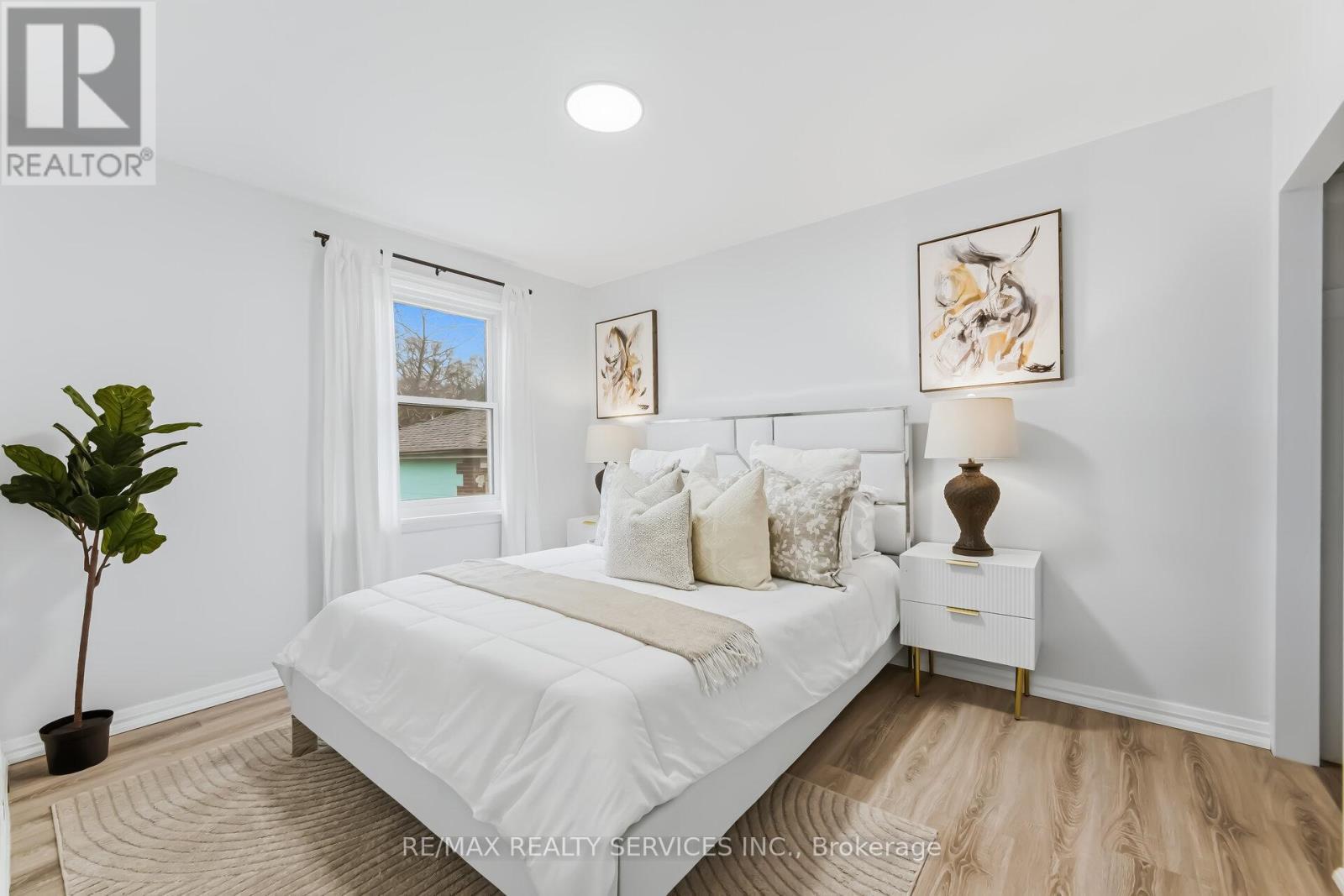 6 Bonnyview Drive, Toronto, ON - Indoor Photo Showing Bedroom