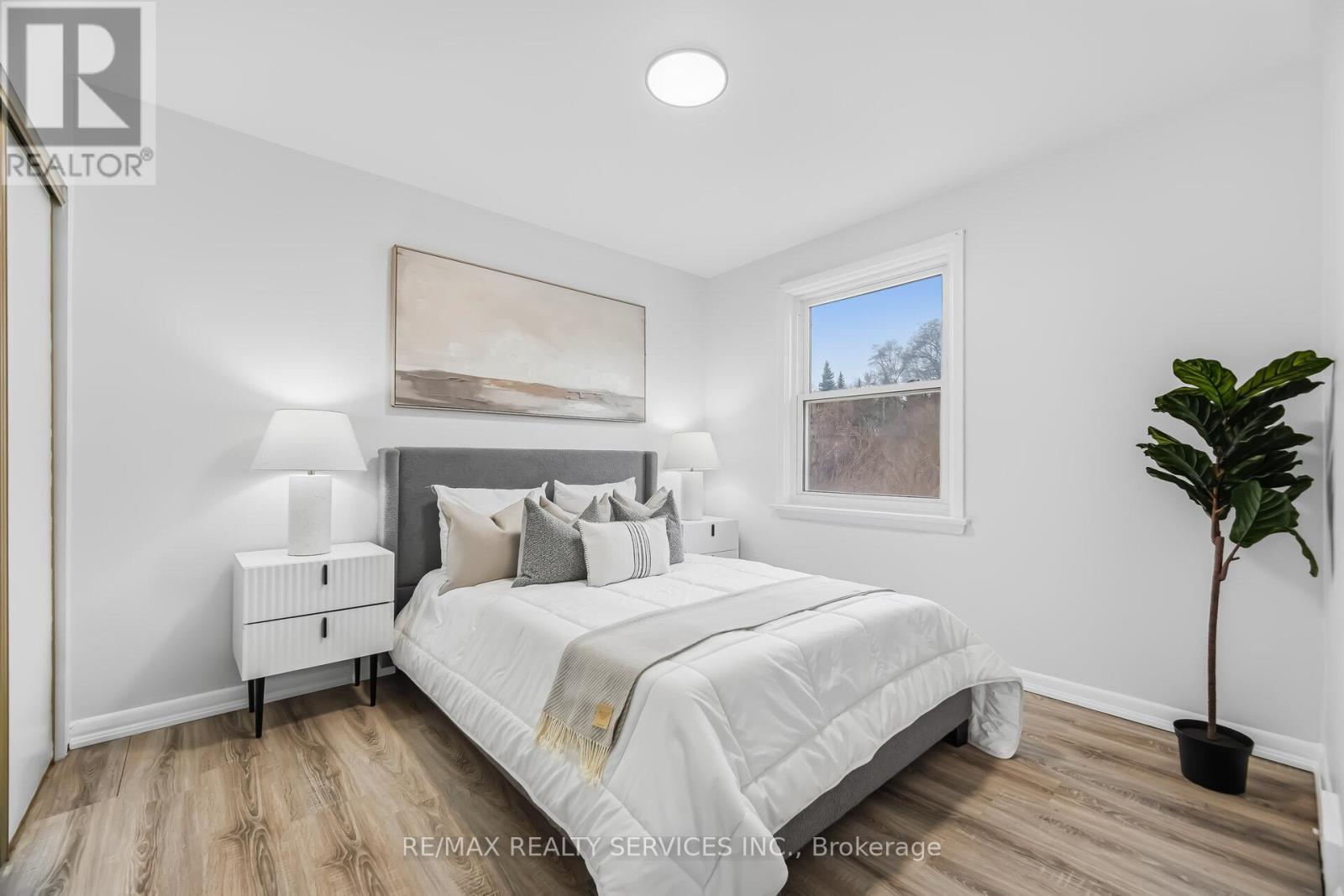 6 Bonnyview Drive, Toronto, ON - Indoor Photo Showing Bedroom
