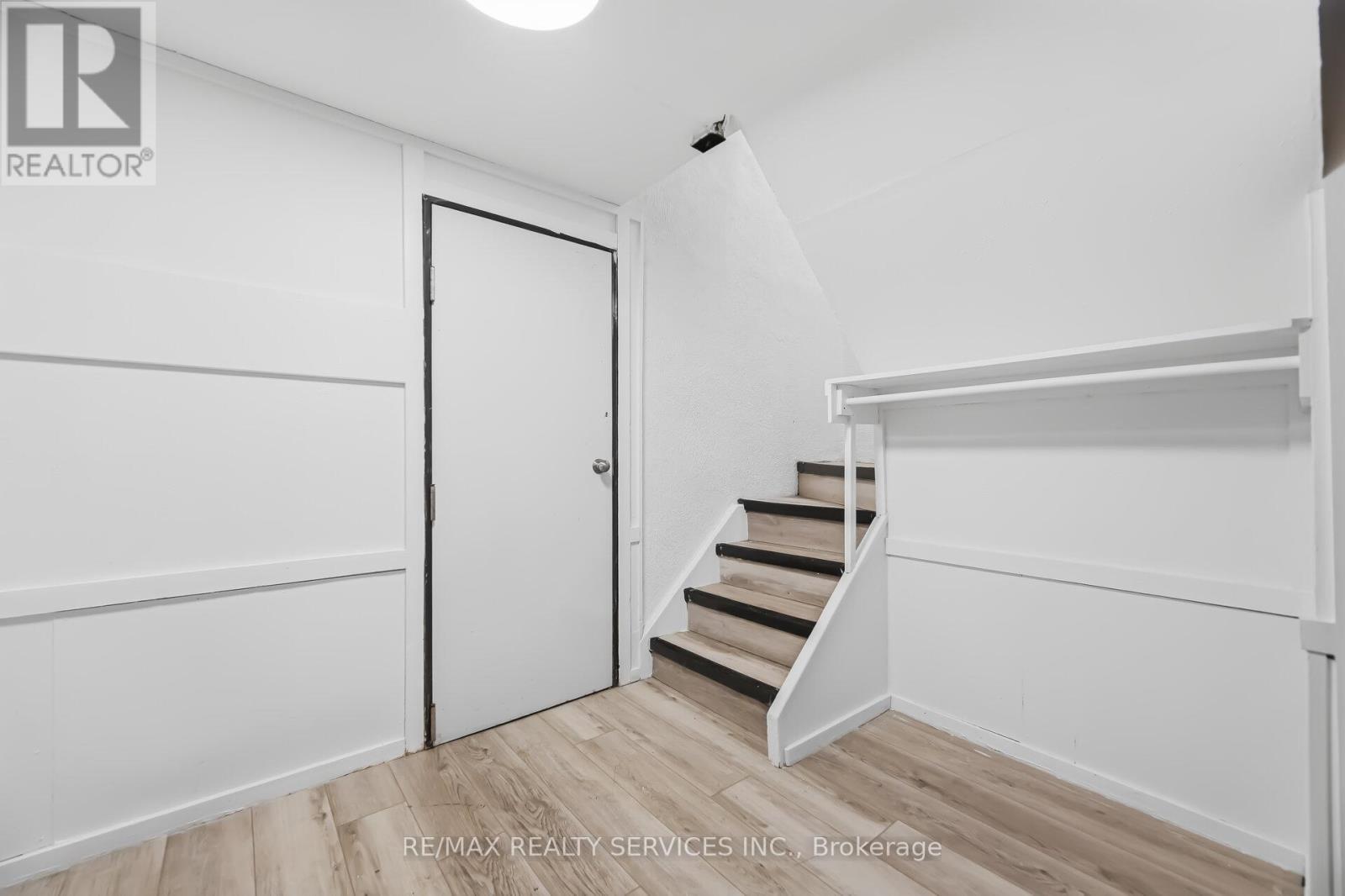 6 Bonnyview Drive, Toronto, ON - Indoor Photo Showing Other Room