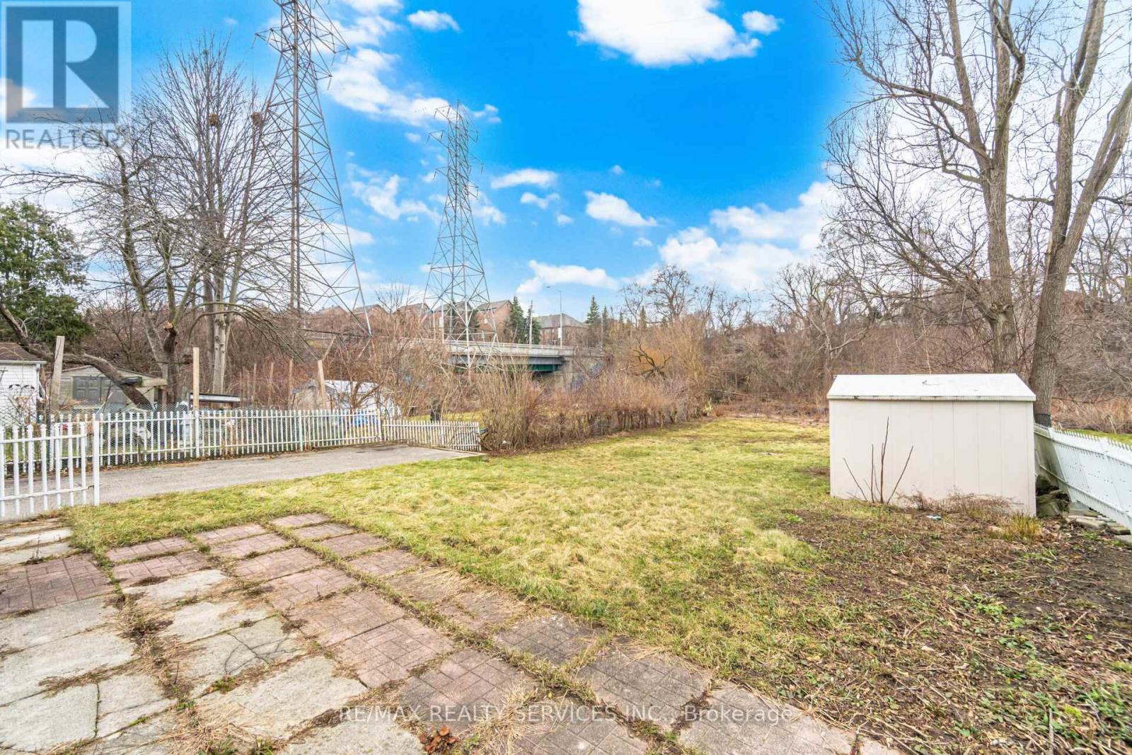 6 Bonnyview Drive, Toronto, ON - Outdoor