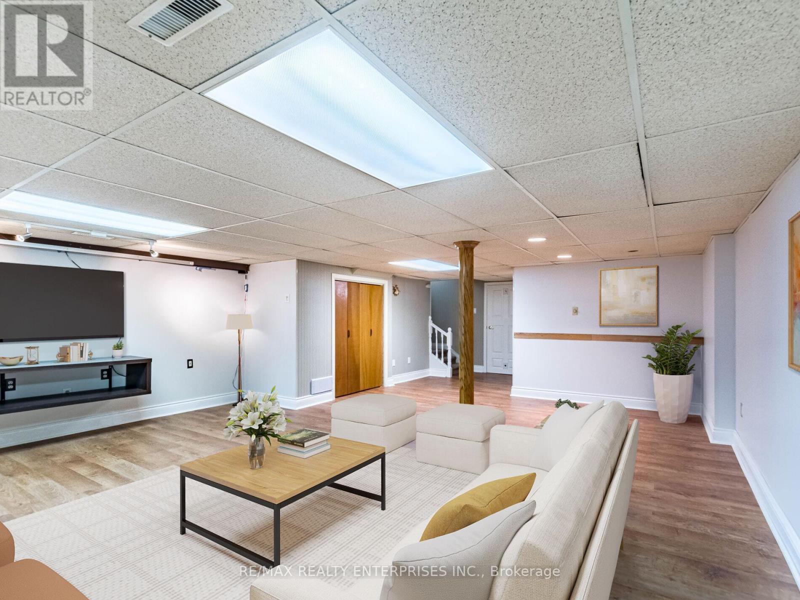 This is Virtually Staged for visual effect -Bsmt - 3016 Rymal Road, Mississauga, ON - Indoor