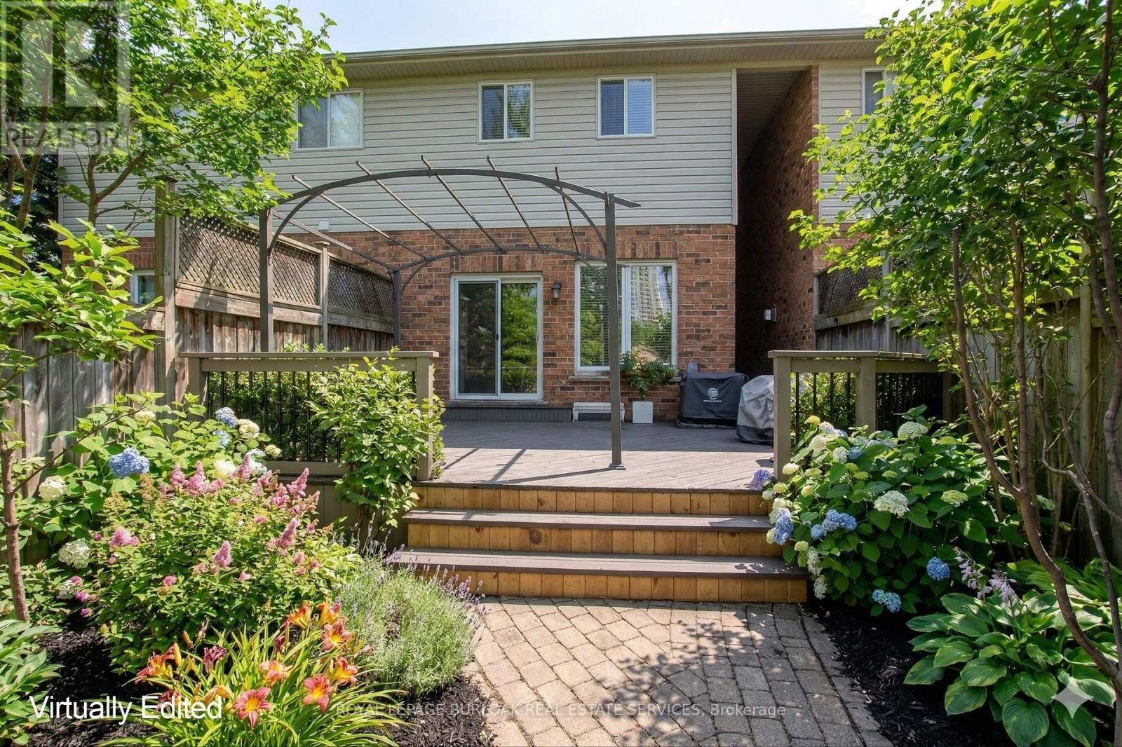 2121 Prospect Street, Burlington, ON - Outdoor With Deck Patio Veranda