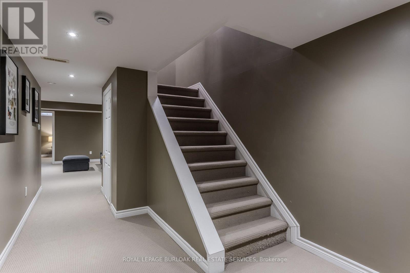 2121 Prospect Street, Burlington, ON - Indoor Photo Showing Other Room