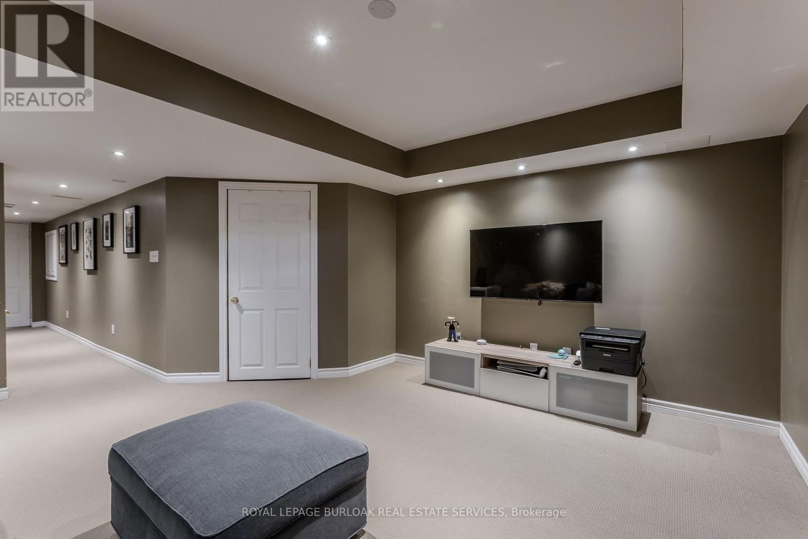 2121 Prospect Street, Burlington, ON - Indoor