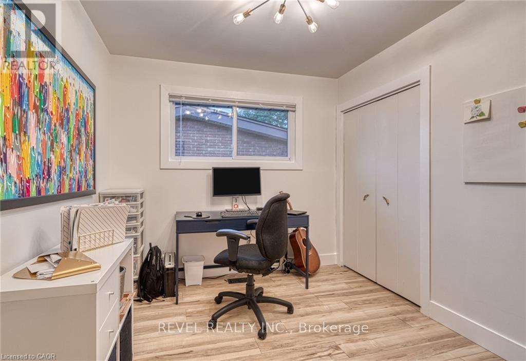 1141 Mohawk Road E, Hamilton, ON - Indoor Photo Showing Office