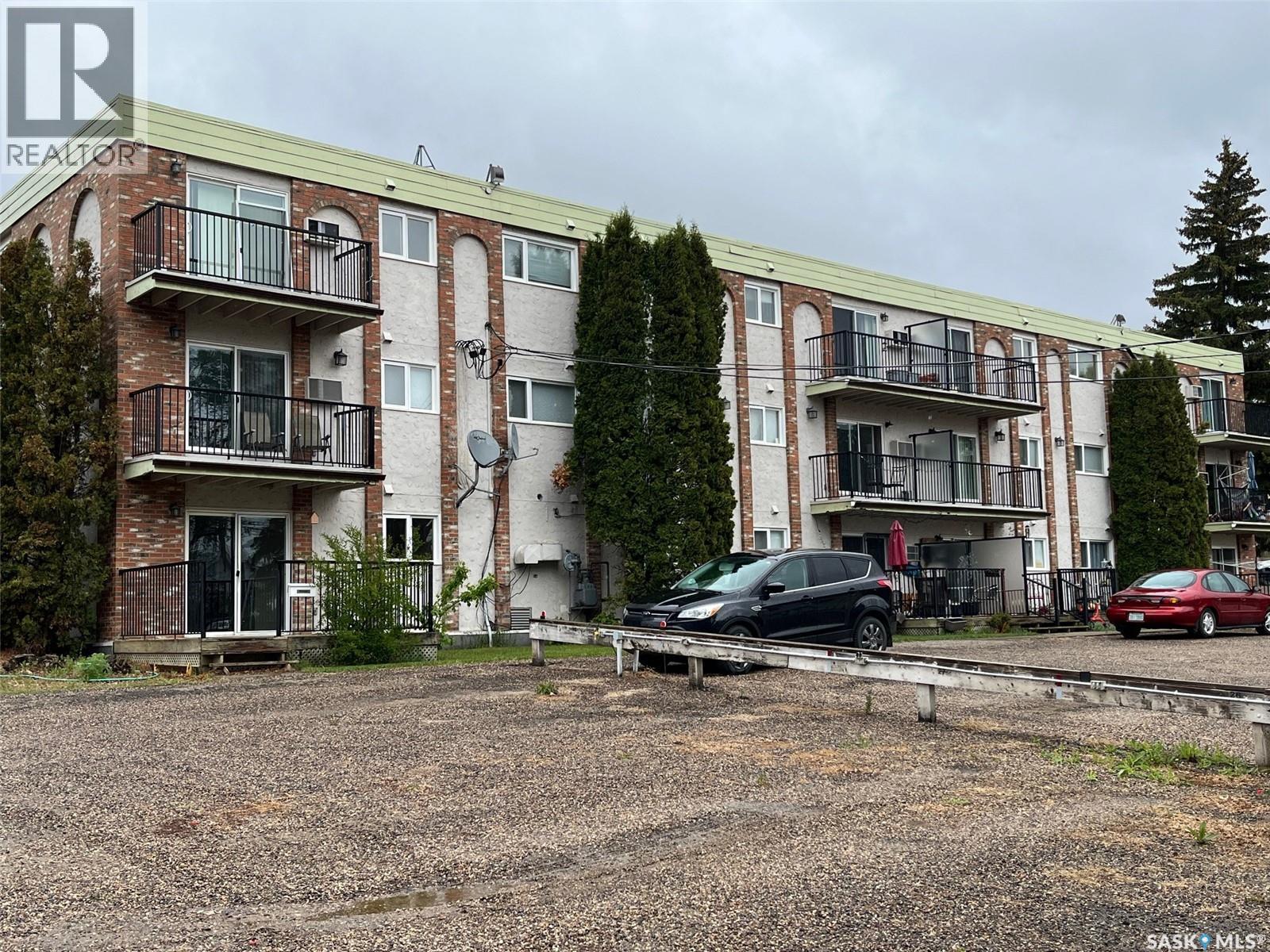 302 8Th Avenue Sw, Biggar, SK - Outdoor
