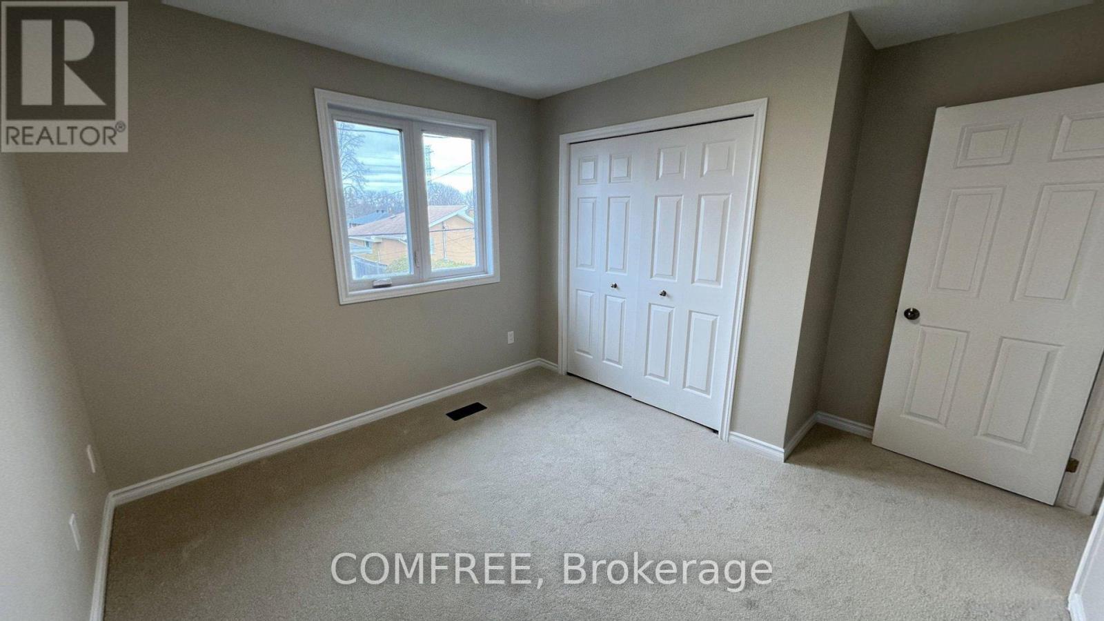 1320 Notting Hill Avenue, Ottawa, ON - Indoor Photo Showing Other Room