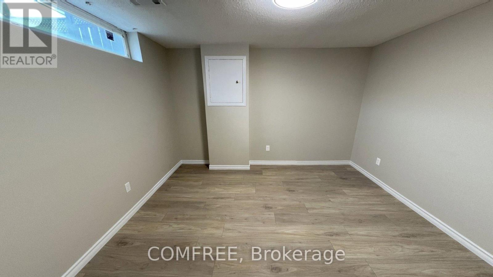 1320 Notting Hill Avenue, Ottawa, ON - Indoor Photo Showing Other Room