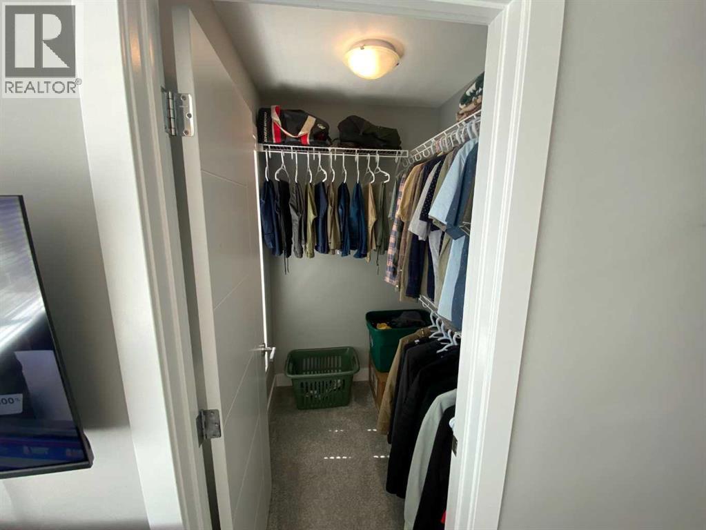 959 Miners Boulevard W, Lethbridge, AB - Indoor With Storage