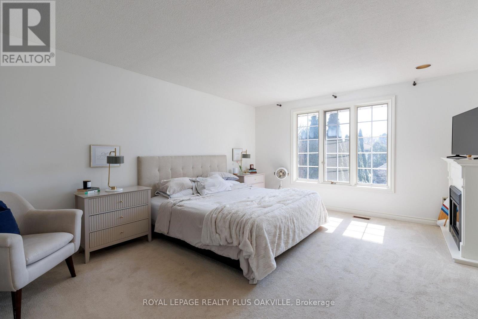 258 Shoreacres Road, Burlington, ON - Indoor Photo Showing Bedroom