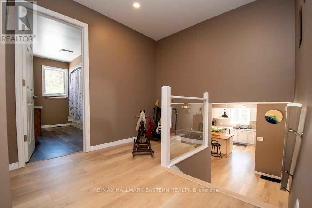 1079 Rock Road, Douro-Dummer, ON - Indoor Photo Showing Other Room